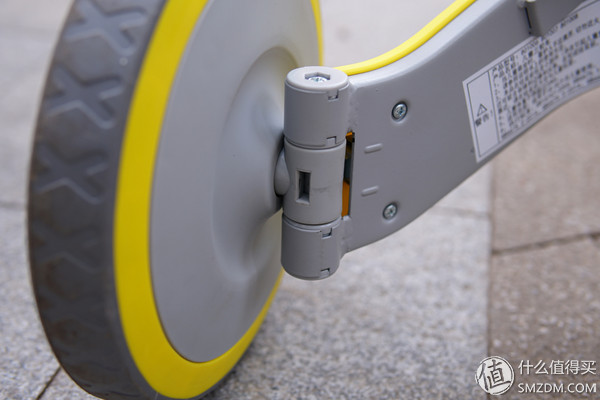 700Bike+小米生态链，高颜值和高性价比的柒小佰变形儿童车