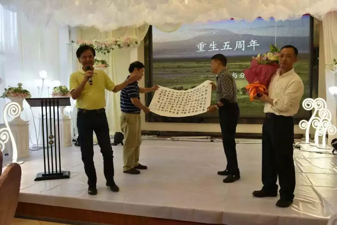 肺癌小细胞癌中晚期能活多久,肺癌晚期该怎么度过