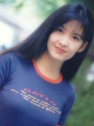 邓丽君和小鲜肉对话,为什么圆脸的邓丽君魅力无人能敌