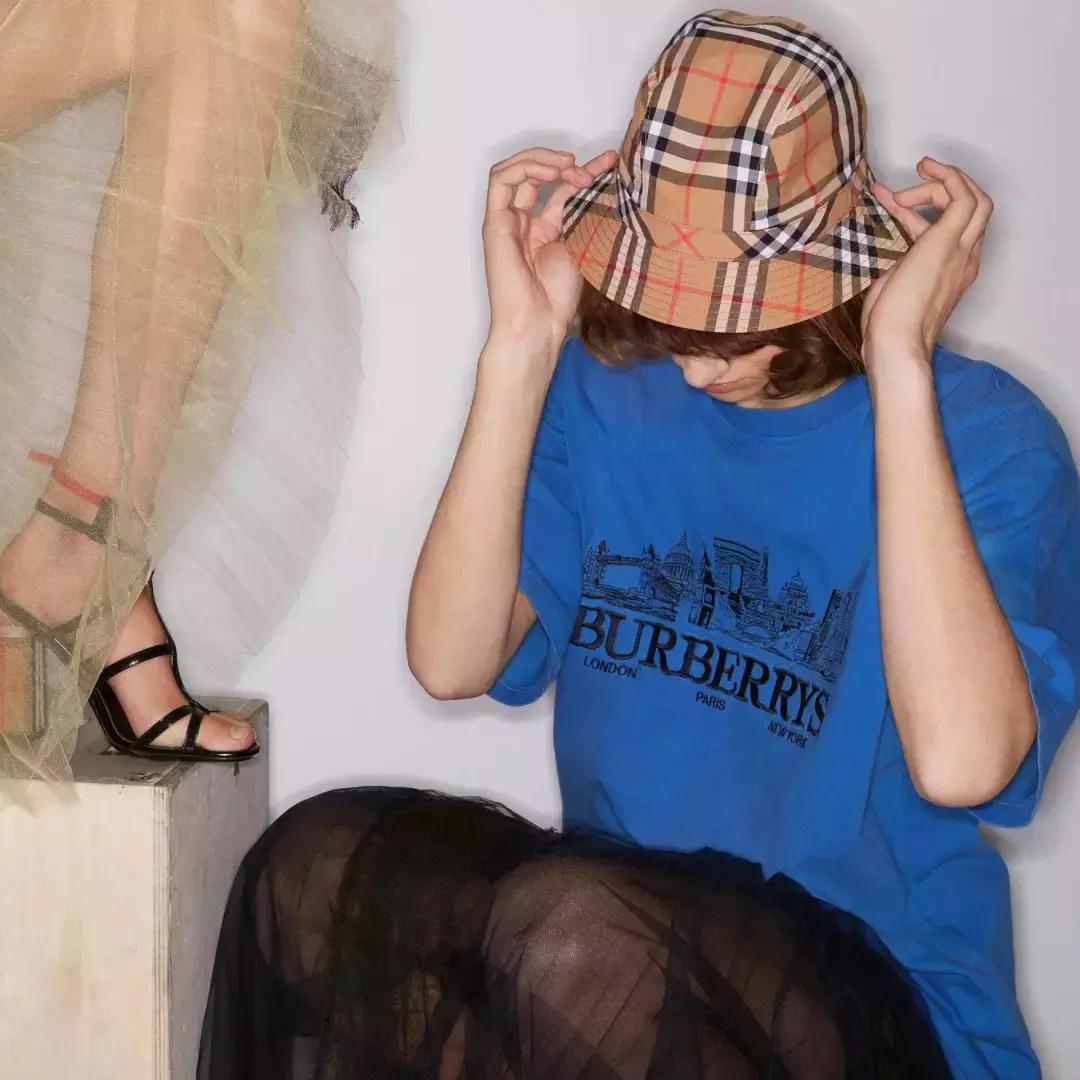 推荐目前为止最爱的一款t恤,新款爆款T恤