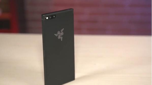 游吐槽丨港真，你会为了玩手游而专门买游戏手机吗？