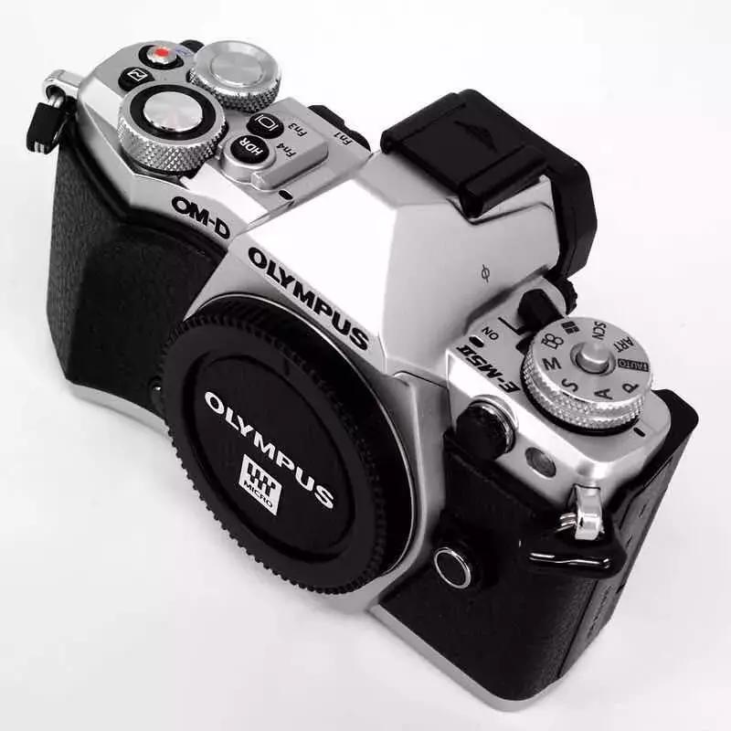 入门买多少钱的微单合适 (如何挑选一款性价比高的微单)