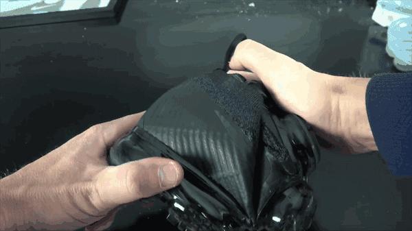 气垫鞋踩钉子的好处,气垫鞋炸了是什么感觉