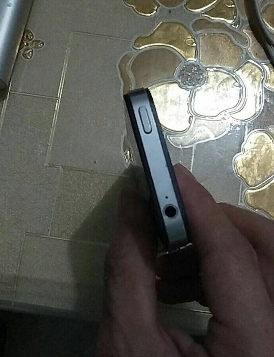 100块买个iphone4s,50块钱收iphone4s