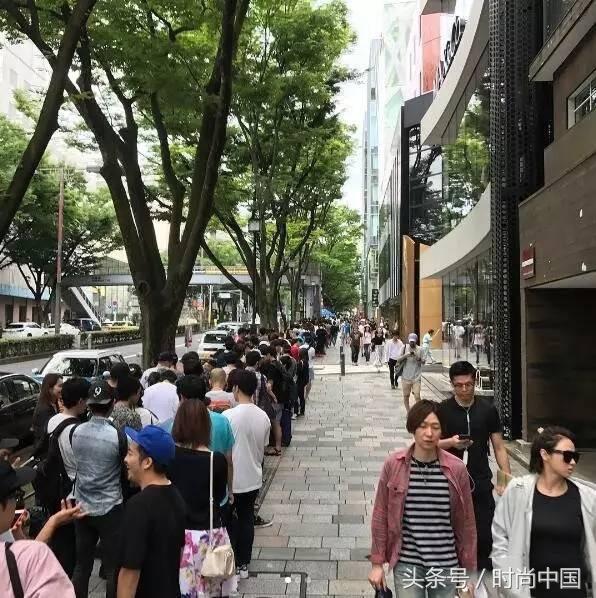 比较流行的联名款,潮流品牌联名款