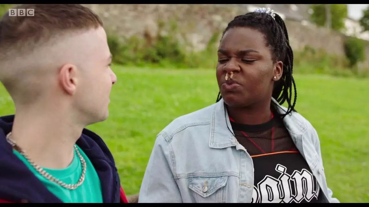 “我不是同性恋，如果是，我愿意和他搞基”