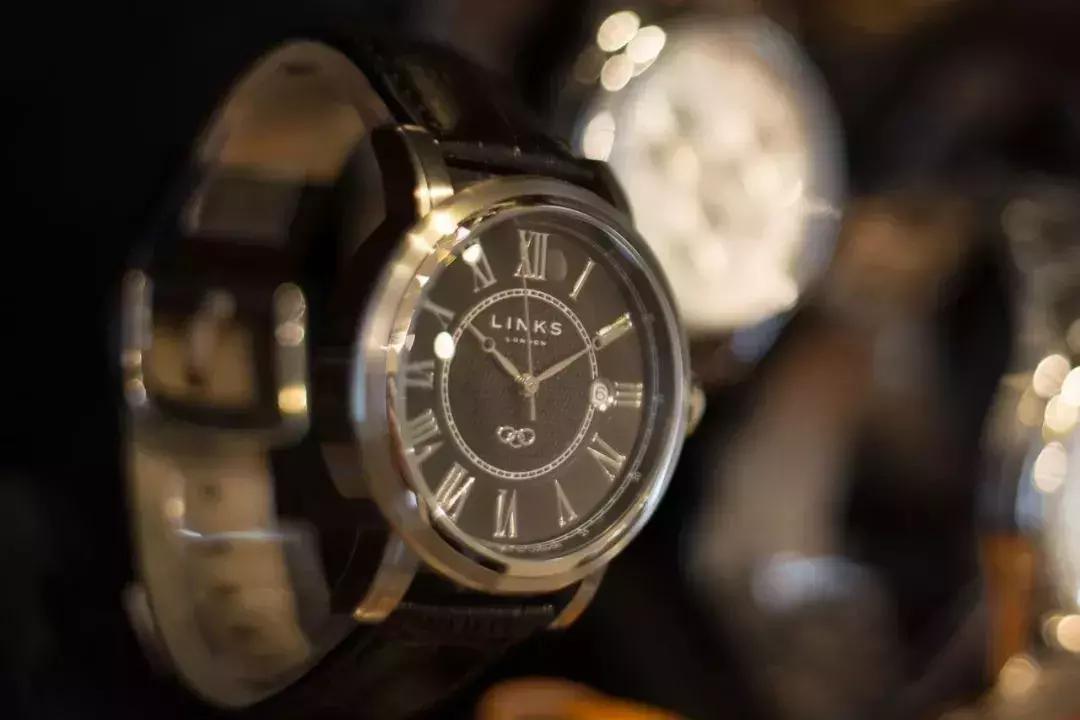 香港prada特卖,香港打折特卖活动