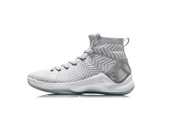 李宁轩辕实战测评,李宁轩辕搭配