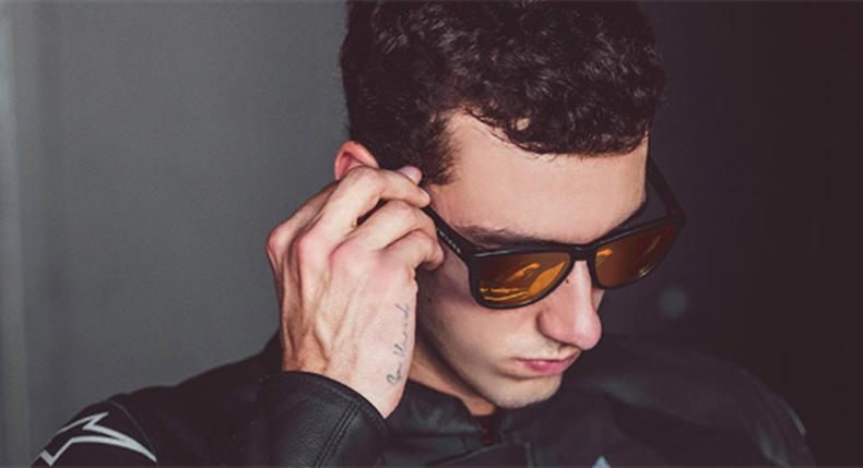 短短6年，能做到和雷朋并驾齐驱？不得不服！