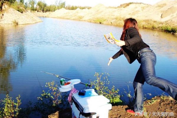 冬天用酒米打窝还是窝料打窝,玉米打窝好还是固体窝料打窝好