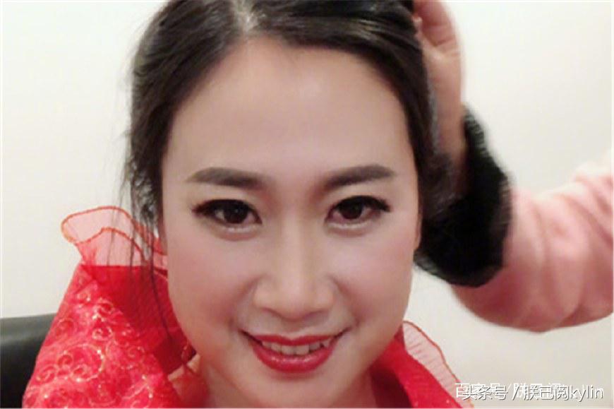 芙蓉姐姐拍照片,芙蓉姐姐眼神