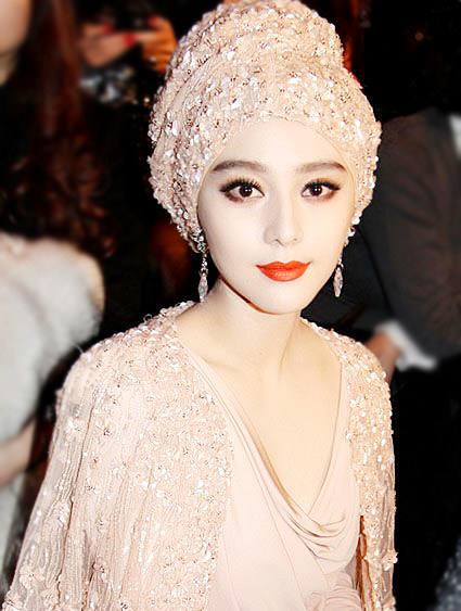 一边帮你扮仙女，一边释放你内心的小恶魔，它才是真正的女性之友