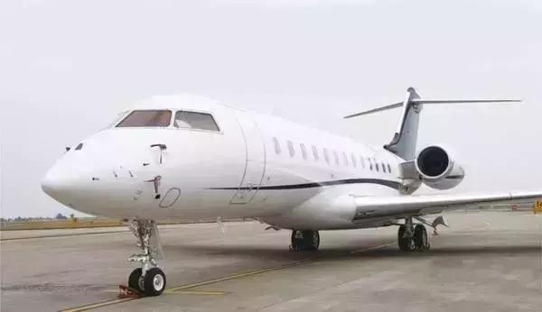 开4亿飞机参加同学会！从广场路做到全球的温州老板