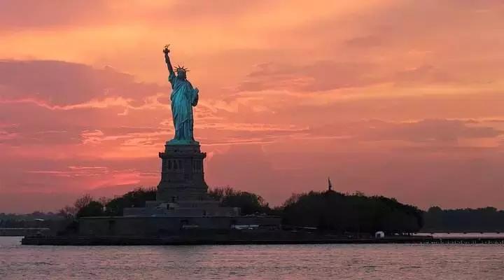 入境其他国家要小费,入境中国带多少美金现金