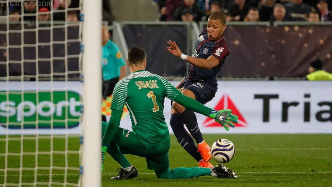 新一代速度之王NikexVirgilAbloh联名带你回忆“刺客”20年