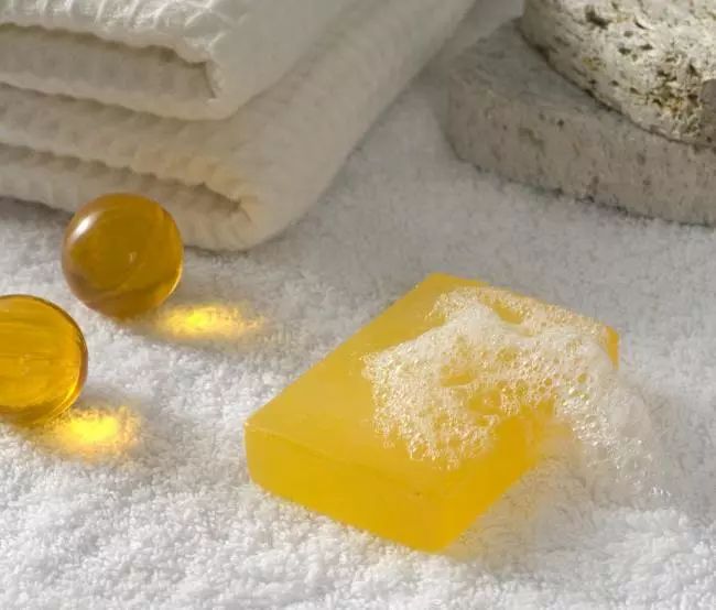 CiCi年希老师：用香皂洗脸到底是好还是坏？