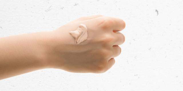 毛孔很大怎么化妆,脸上有毛孔怎么化妆好看