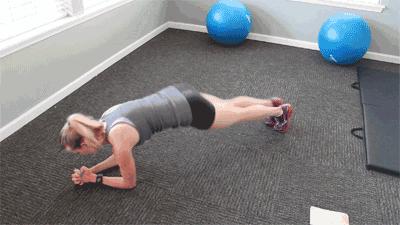 平板支撑一天做几分钟有效减肥,平板支撑高效减肥动作