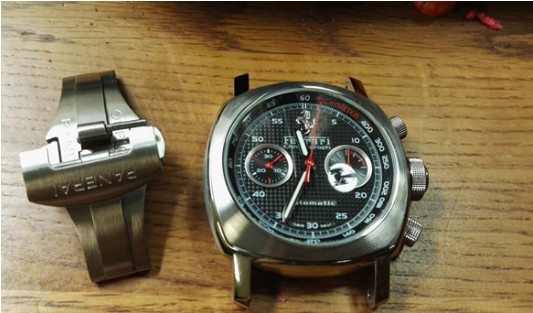 沛纳海手表不会走动怎么操作,沛纳海手表盘有水雾咋办