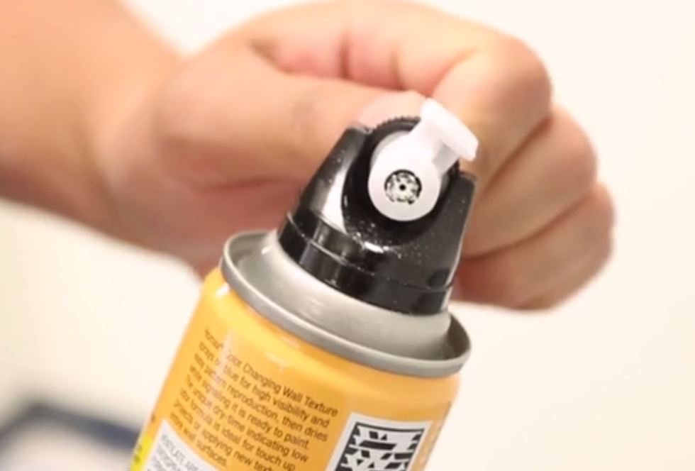 如何修补墙面上的大洞?美国专业的装修师傅都这样做!