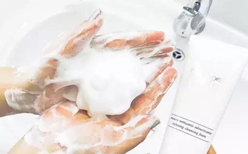 超高性价比的4款洗面奶推荐,美白淡斑洗面奶回购第一的牌子