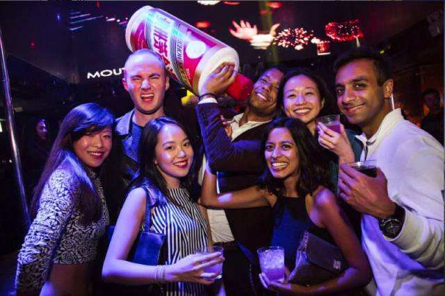 去国外买免税茅台,从国外回来免税店买茅台