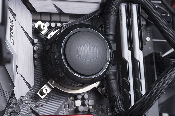 酷冷至尊冰神g360水冷测评,酷冷至尊冰神g240水冷