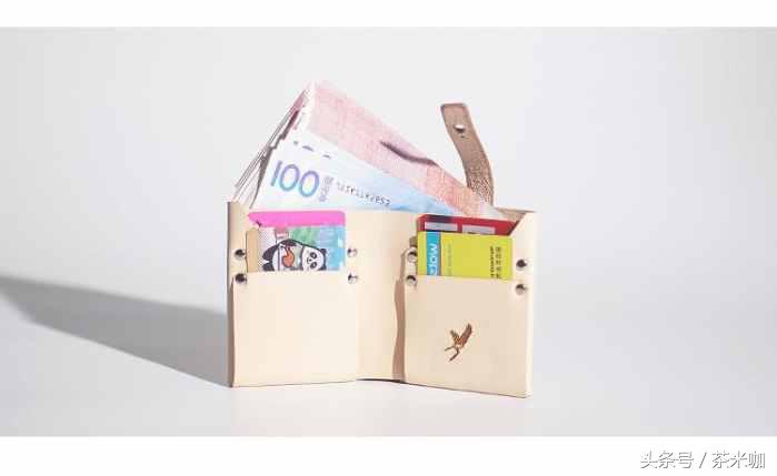 精致的手工小钱包,手拿的钱包