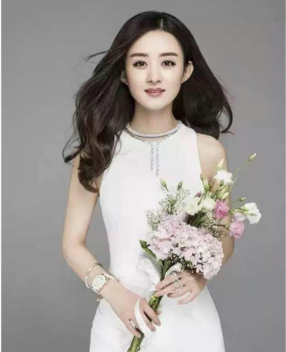 你还在关注独孤天下里演傻白甜的她,却不知人家悄悄换了张脸……