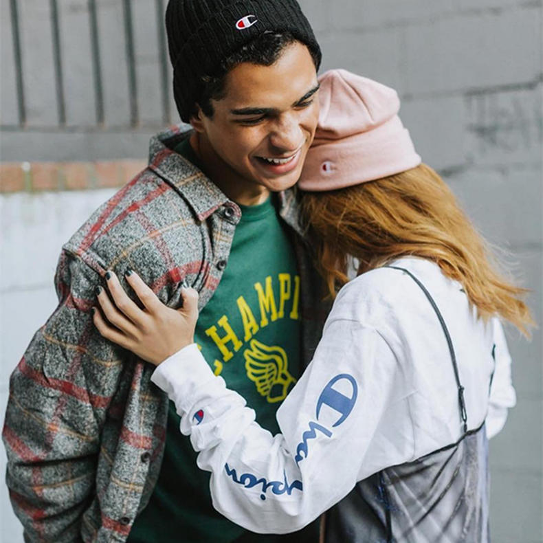 champion卫衣连帽加绒,第一件连帽卫衣