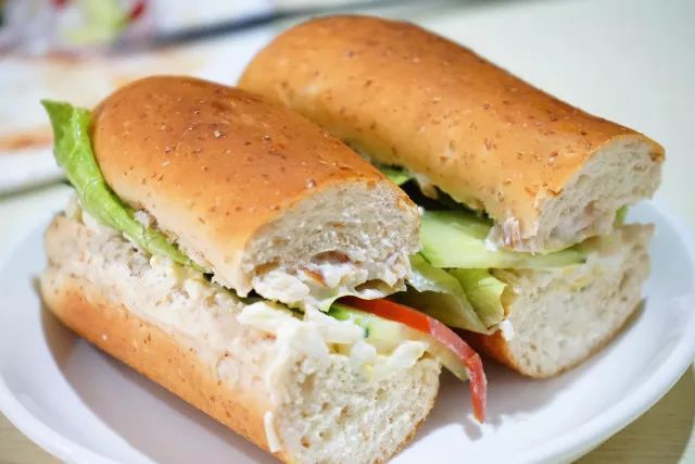 安徽夫妻开的披萨店，却被歪果仁踏破门槛……