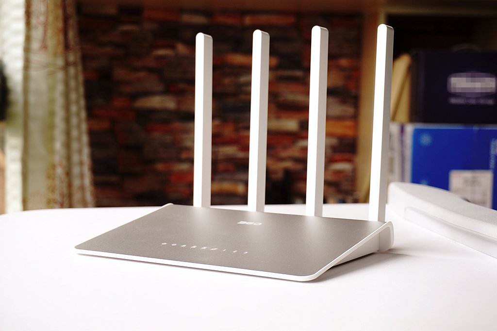 360安全路由t2光纤级双频智能路由,360路由器哪款穿墙最好