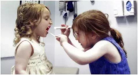 怎么确定宝宝是长马牙还是鹅口疮,怎么确定宝宝是涨马牙还是鹅口疮