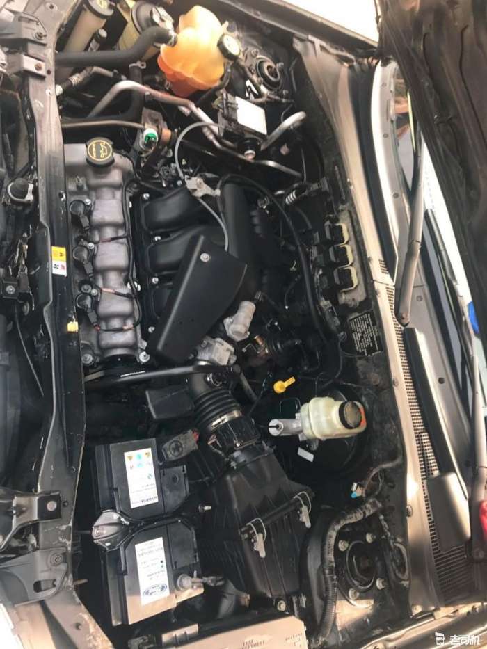 福特翼虎外观大气车厢舒适性极高,2019款顶配版福特翼虎