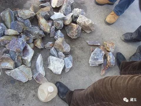 俄料和且末料哪个厉害,俄料跟且末料哪个更值得入手