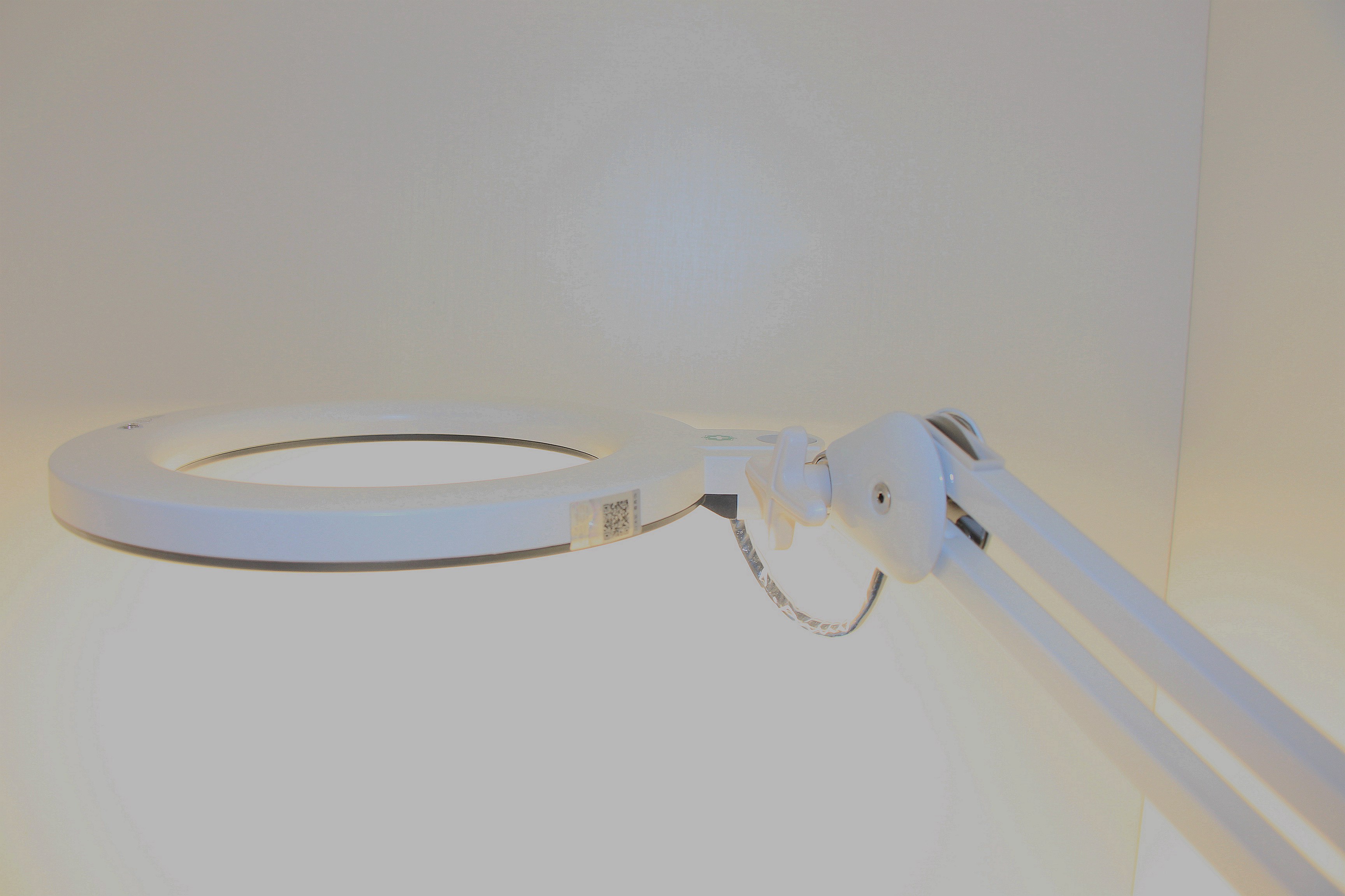 爱德华护眼灯灯泡效果好吗,爱德华医生护眼台灯非凡之光