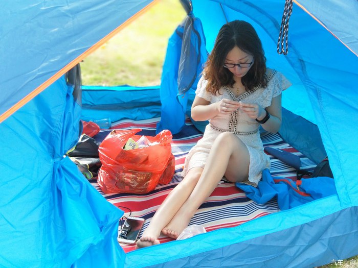 媳妇当车模宝骏,媳妇当车模菲斯塔