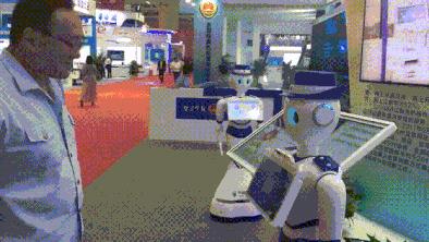 让你们“剁手”、“吃土”的人都来了！求偶遇？逛展追星攻略速收藏！