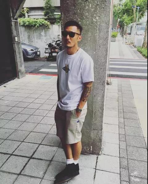 在这个表白的季节里,在这个时候表白需要很大的勇气