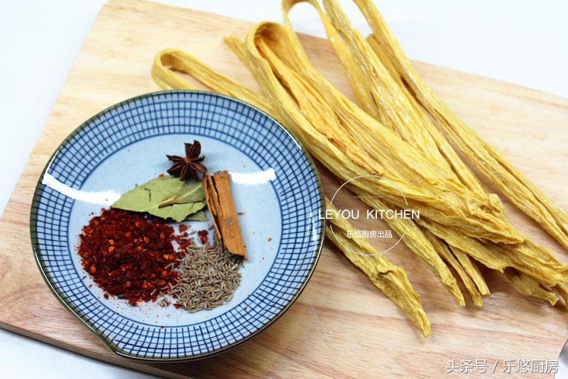 买来的辣条怎么做不会太辣,买回来的辣条怎么做才好吃