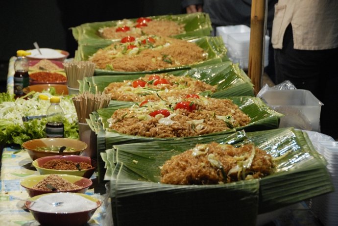 清迈星期日最大的夜市,清迈最大的露天夜市