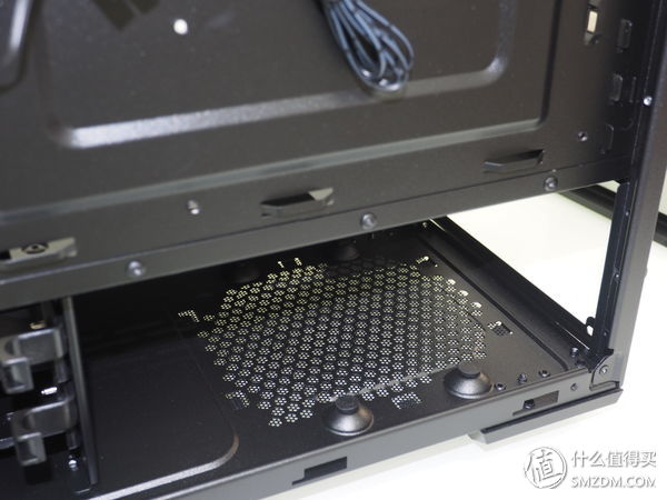 Zen+启动！船新组合RyzenR72700X+华硕ROGX470F—RGB开箱