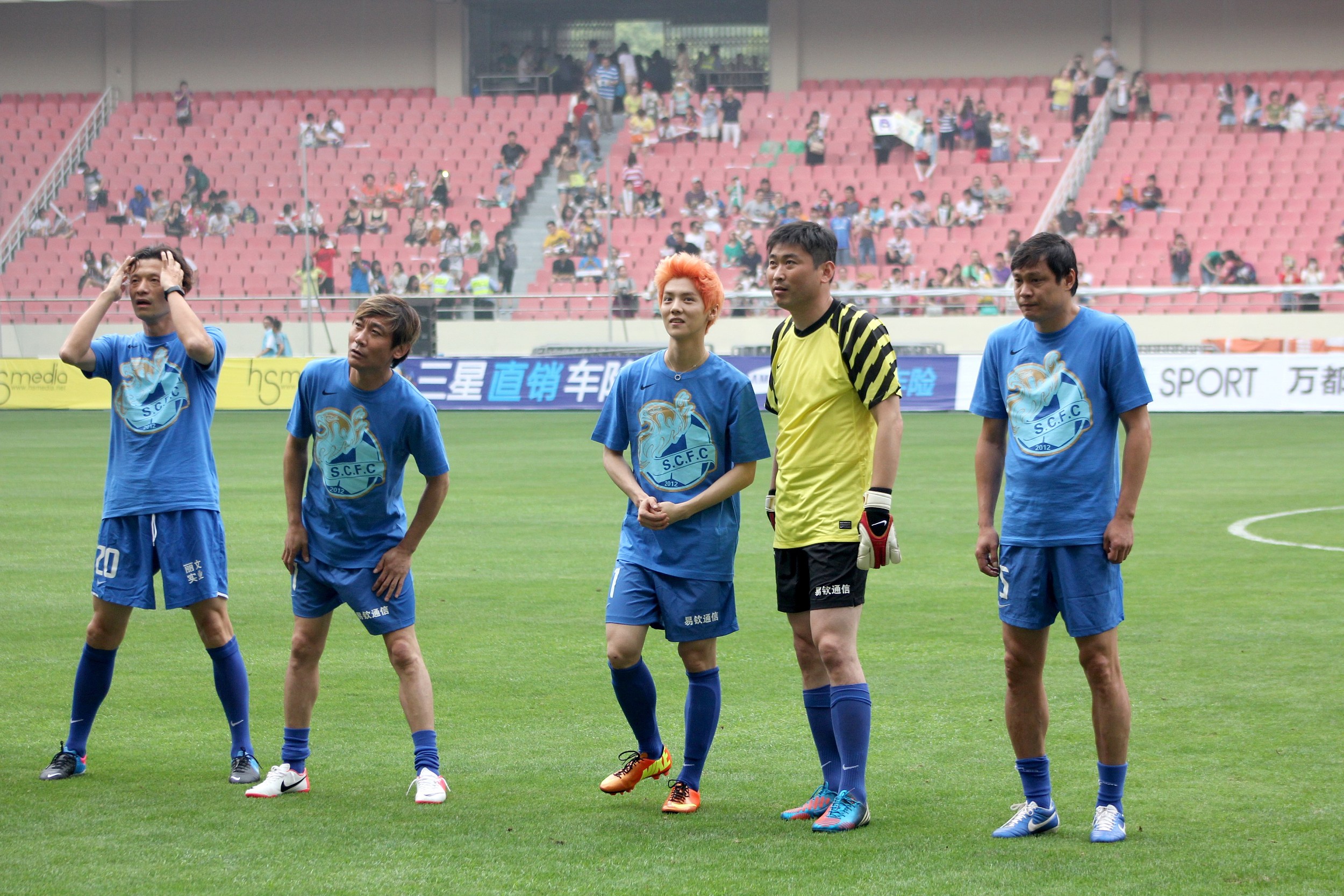 鹿晗的阳光少年叫什么,鹿晗足球梦想