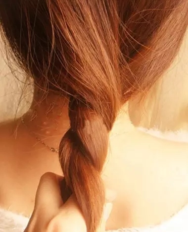 盘发简单发型教程,韩式温婉淑女盘发新娘