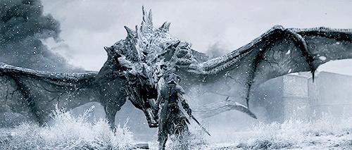 《上古卷轴5》那些年，我们膝盖一起中过的箭