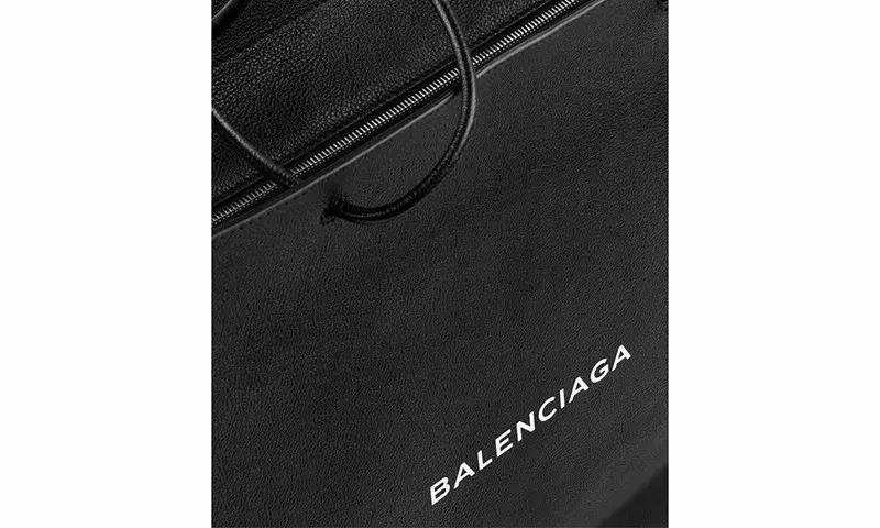 CK刷碗手套2400,GUCCI洗澡筐8千……我仿佛走进了“顶奢两元店”