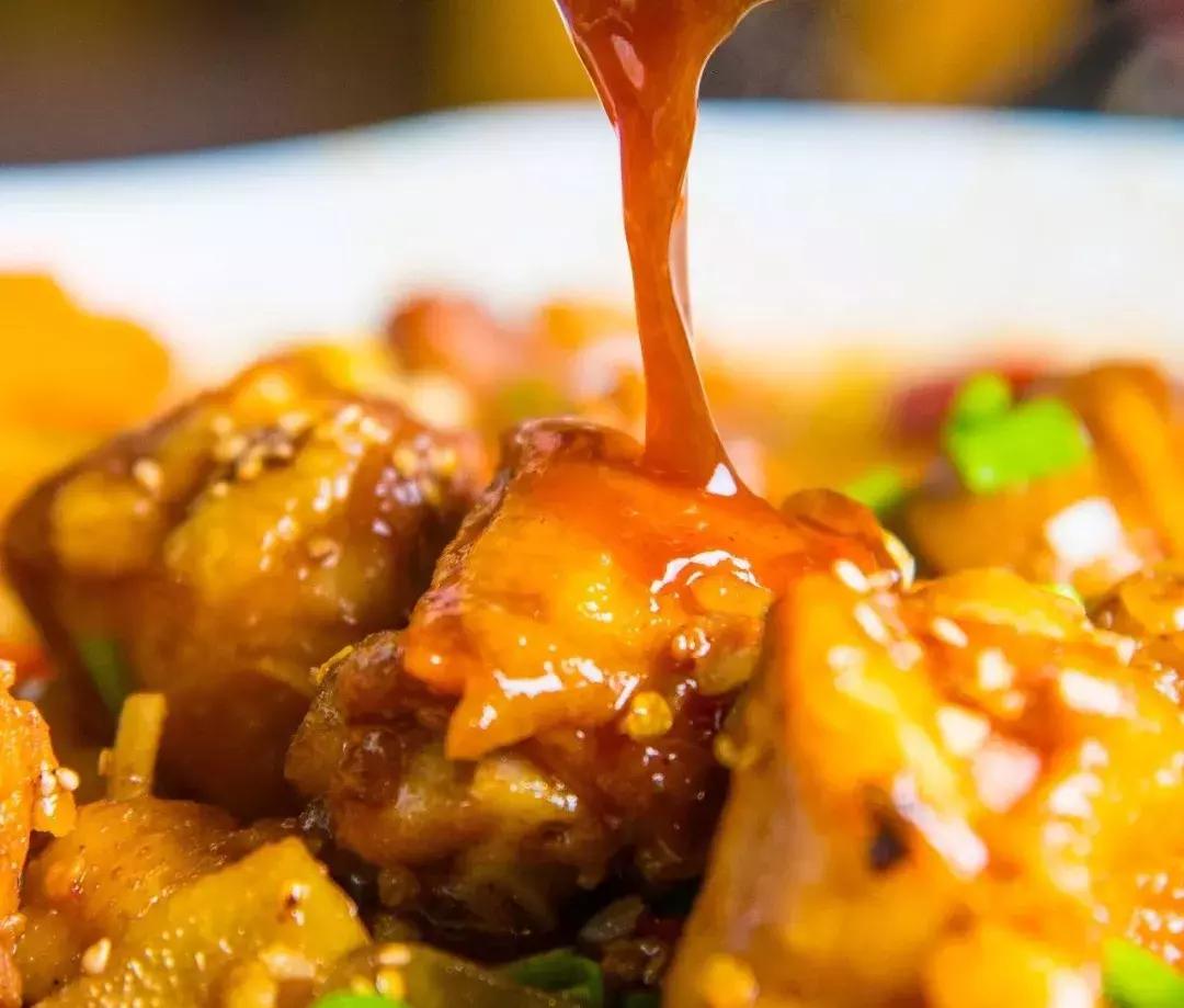 开业6年依旧爆满,老字号鸡汤店