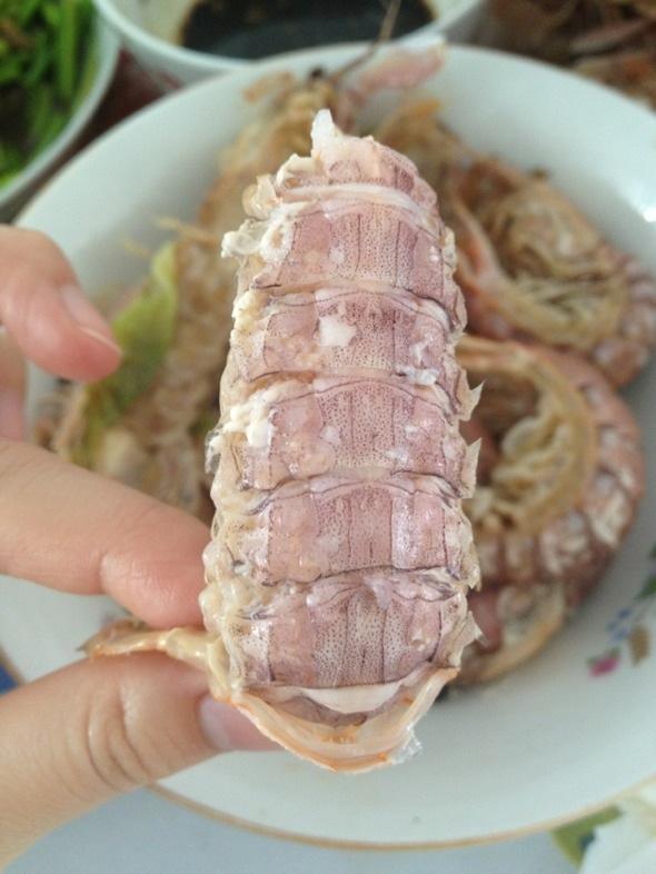 剥了皮的皮皮虾虾肉怎么吃,皮皮虾怎么吃可以完整地取出虾肉