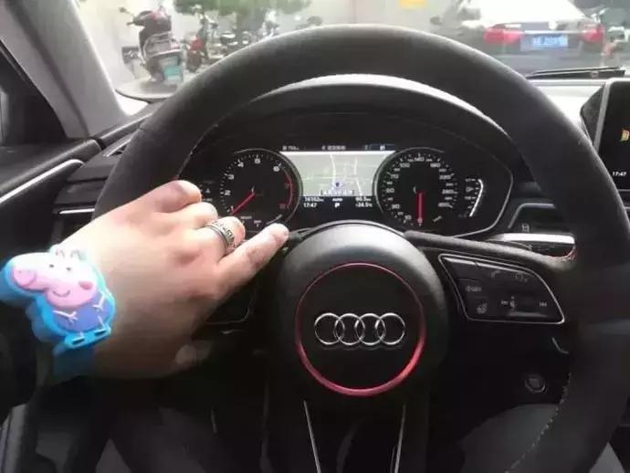 佩奇不上身，不是社会人！我被老司机彻底打败了！