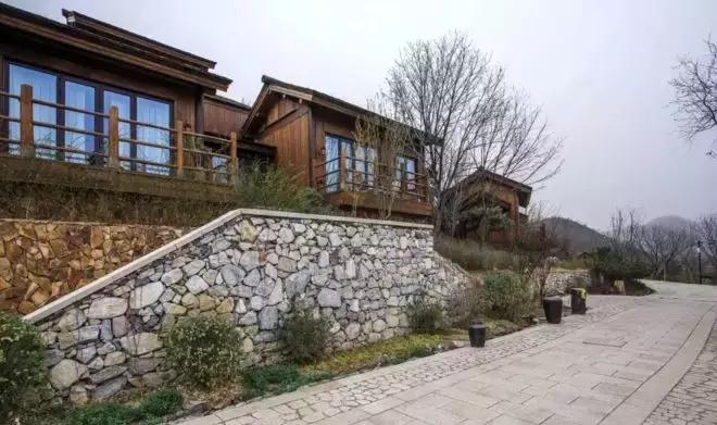 还出什么国？去了易县，等于去了全世界，不信你看！